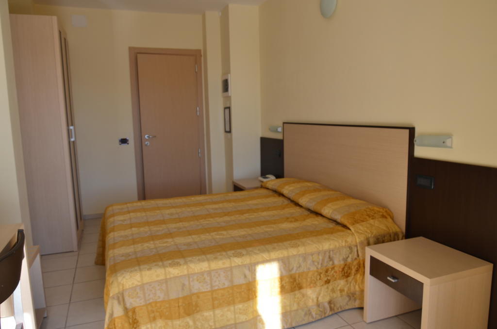 מילאנו מריטימה Hotel Mirage מראה חיצוני תמונה